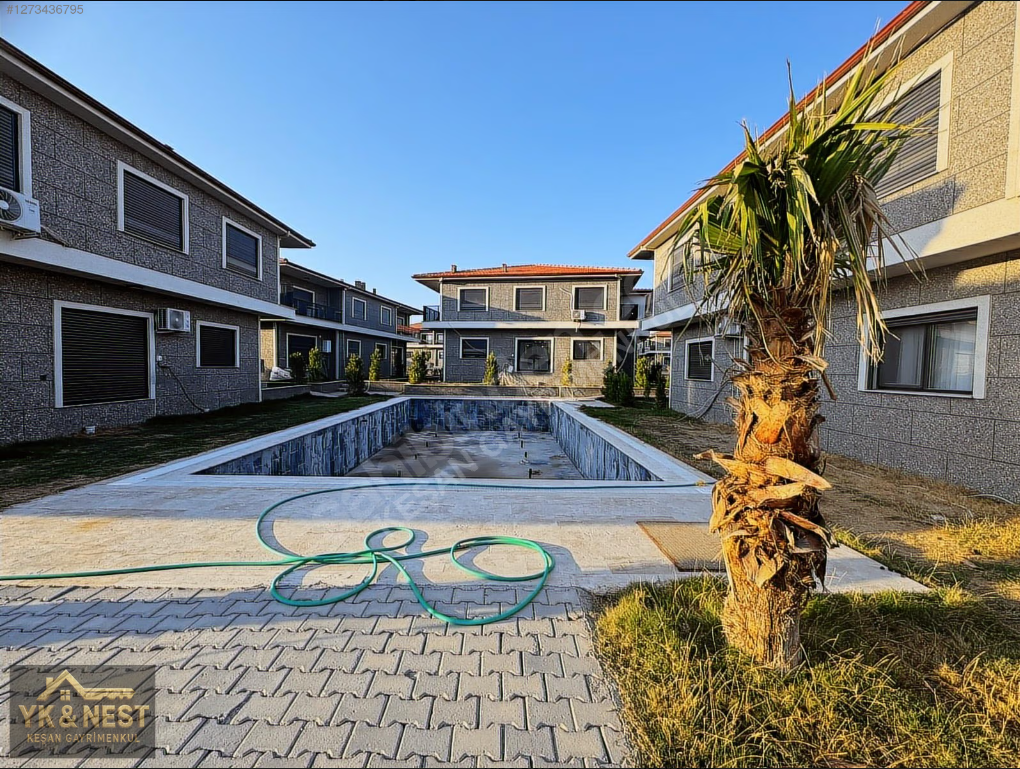 Çandarlıda Denize 300 Metre Bahçe Katı 1+1 Daire